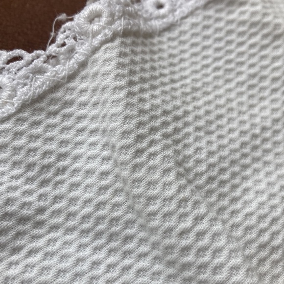 1960s vintage white cotton pique head scarf. Pretty trim - Picture 5 of 6